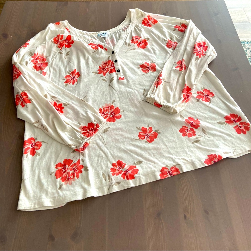 Old Navy Cream With Light Pink & Coral Flowers Top